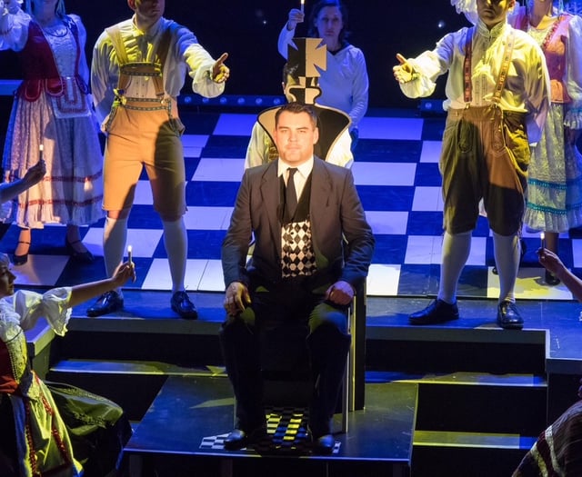 Knight to a5? Check this musical out