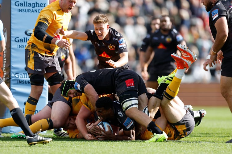 Exeter Chiefs winger Immanuel Feyi-Waboso crashes over for his side's opening try against the Newcastle Red Bulls (Picture: Matt Impey/Exeter Chiefs)