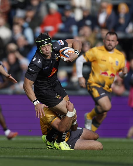 Exeter Chiefs and Italy forward Ross Vintcent in action against Newcastle Red Bulls