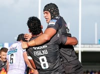 Slade masterclass helps Chiefs cruise to another victory