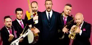 Round the Horne with Alex and musical crew