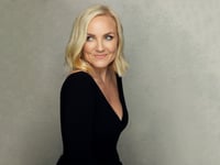 Devon visit  for West End queen Kerry