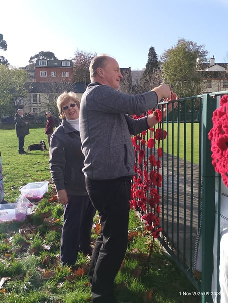Mayor Cllr Anthony James and Deputy Mayor Cllr Lynda Littlewood help install Dawlish Poppy Wall. Photo Noreen Goodchild 