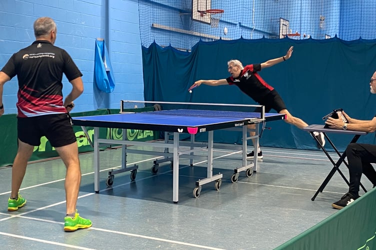 Pawel Juraszczyk (NA Owls) v Ray Jewell (NA Vultures)