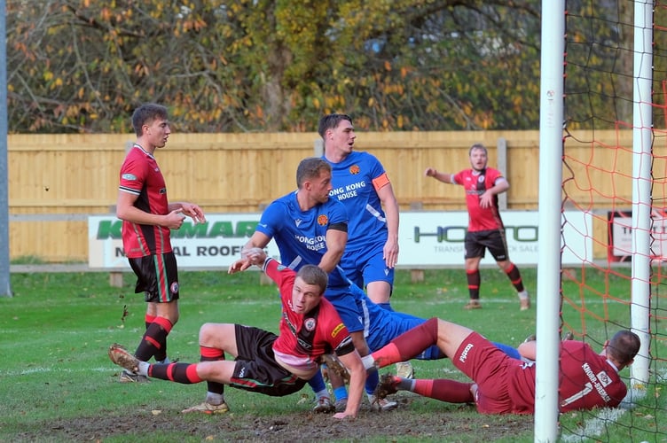 Bovey 4 Corsham 1 08-11-25