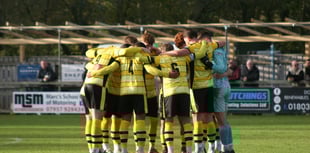 Bucks outclassed by Western League leaders