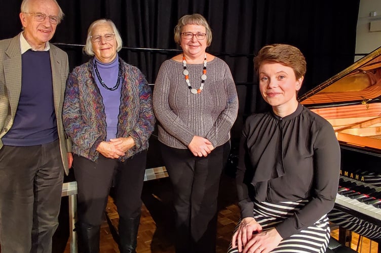 Clare Hammond after her performance for NADSA concerts with John Pike, Penelope Holland and Svetlana Pike representing sponsor The C and M Pike Trust