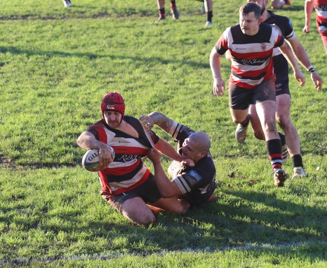 Teigns secure a narrow win over Winscombe