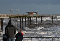 Pier fundraiser raises £8,000 despite backlash