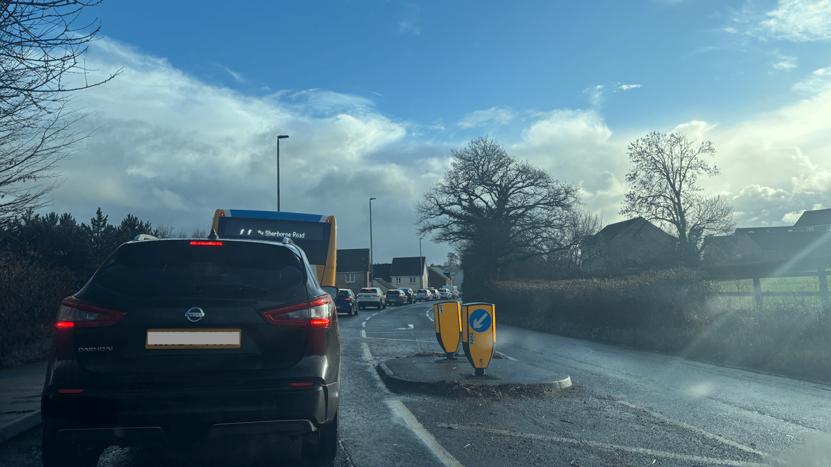 Traffic chaos as Ashburton Road lights cause delays