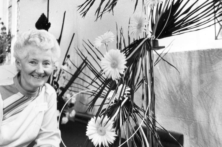 Dawlish Flower Group's show from May 1989. June Ashford and the display Rhythms of the World