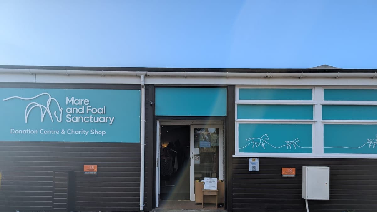 Charity shop announces closuure