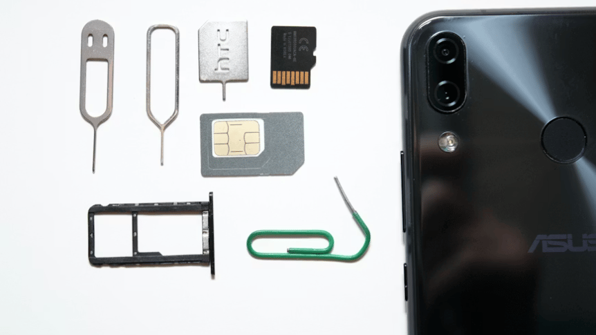 NHS partnership helping people to get online