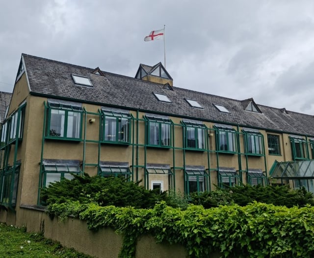 Council headquarters remains open despite encampment 