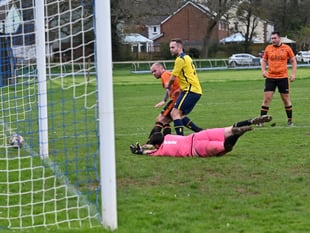 Chudleigh teams enjoyable sizable scores