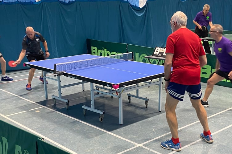 Herbie Sage & Kevin Nicholls (NA Buzzards) v Ed Thompson & Jim McIvor (NA Owls)