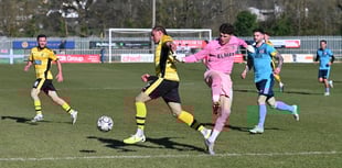 Debutant McKayle notches as Bucks draw