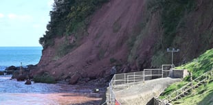 Walkers warned to respect cliff path closure