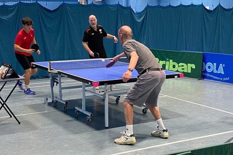 Albie Andrews & Lee Raymond (NA Harriers) v David Sanders & Kevin Northcott (Teignmouth Delinquents)