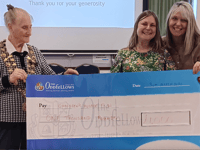 Friendship group's £1,000 cheque for hospice charity 