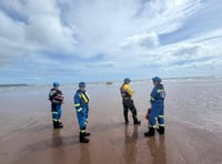 Coastguards help striken vessel 