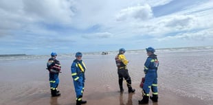 Coastguards help striken vessel 