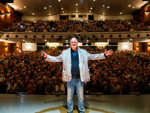 Torquay's worst hotelier sets a theatrical record