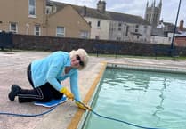 Teignmouth Lido's summer return amid takeover talks