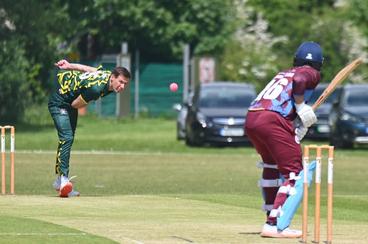 Devon Cricket League A Division, Torquay and Kingskerswell versus Bovey Tracey. Bovey bowler Rob Pryke