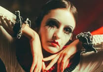 Get 10% off Lost Estate’s immersive cabaret, Chat Noir! in London
