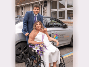 Couple celebrate wedding day at Rowcroft Hospice