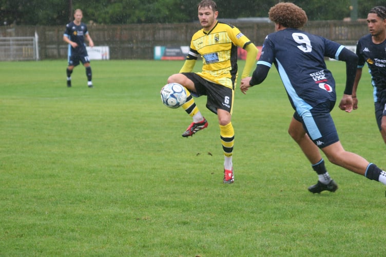 Bucks' skipper Ben Carter controls the ball vs Bradford