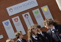 School to implement smartphone ban next September