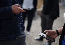 Devon councillors welcome under-16 social media ban plans