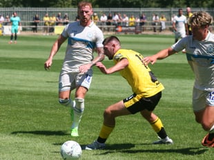 WATCH: Buckland Athletic vs Torquay United photography