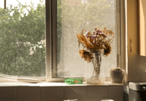 Police issue home security reminder during spell of warm weather
