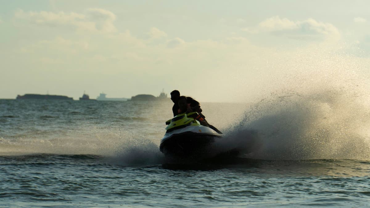 Waterborne 'boy racers' targeted in safety warning