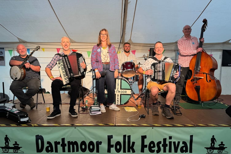 The Dartmoor Pixie Band played for a ceilidh and the finale at the festival. AQ 7796