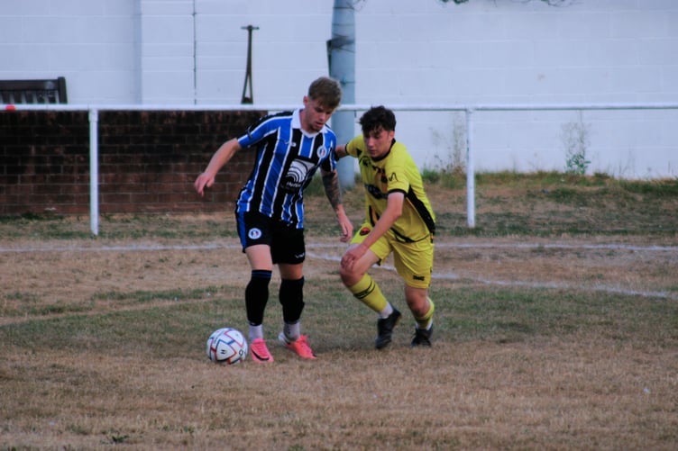 Spurs' Saul Vanes in possession against his former club
