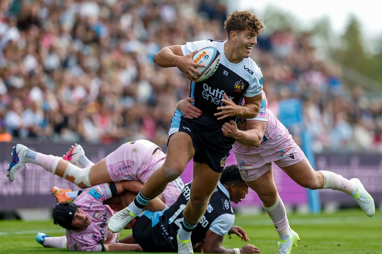Exeter Chiefs back Zack Wimbush looks for an offload in his side's clash with Gloucester